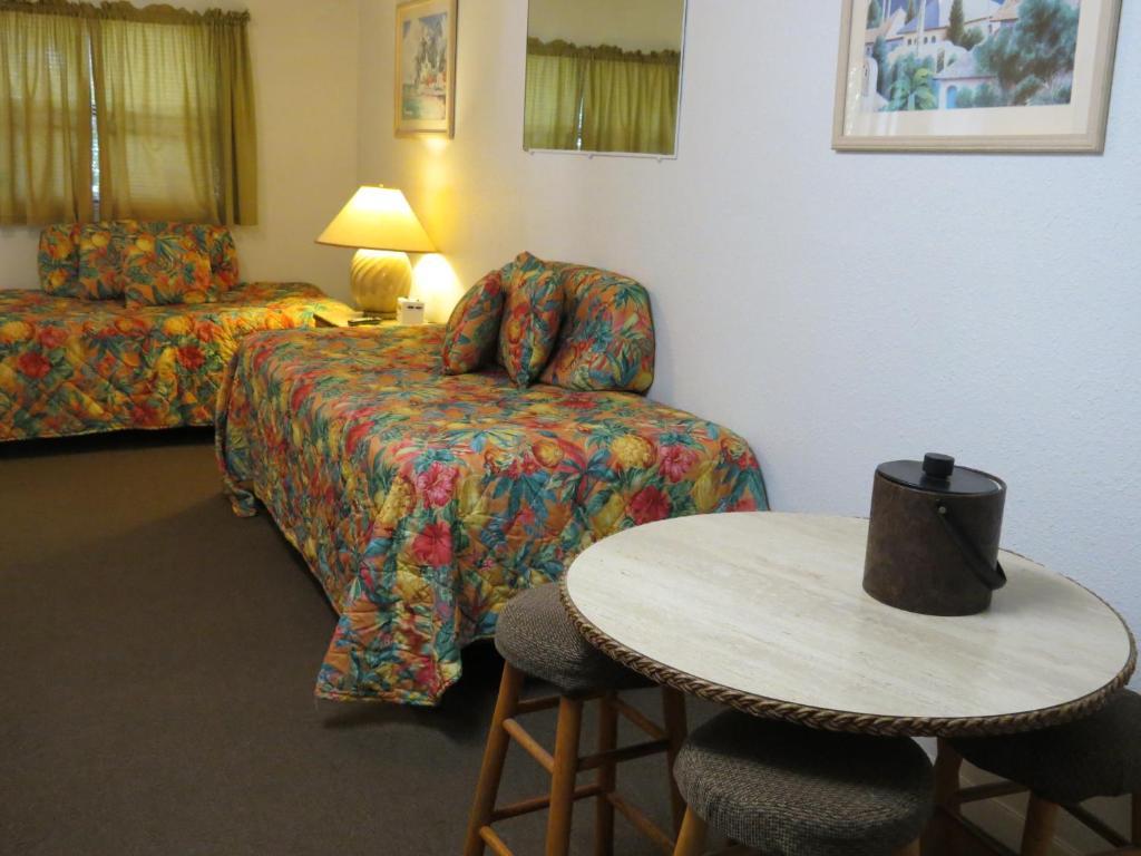 Ed & Ellen'S Lodgings Key Largo Motel Esterno foto